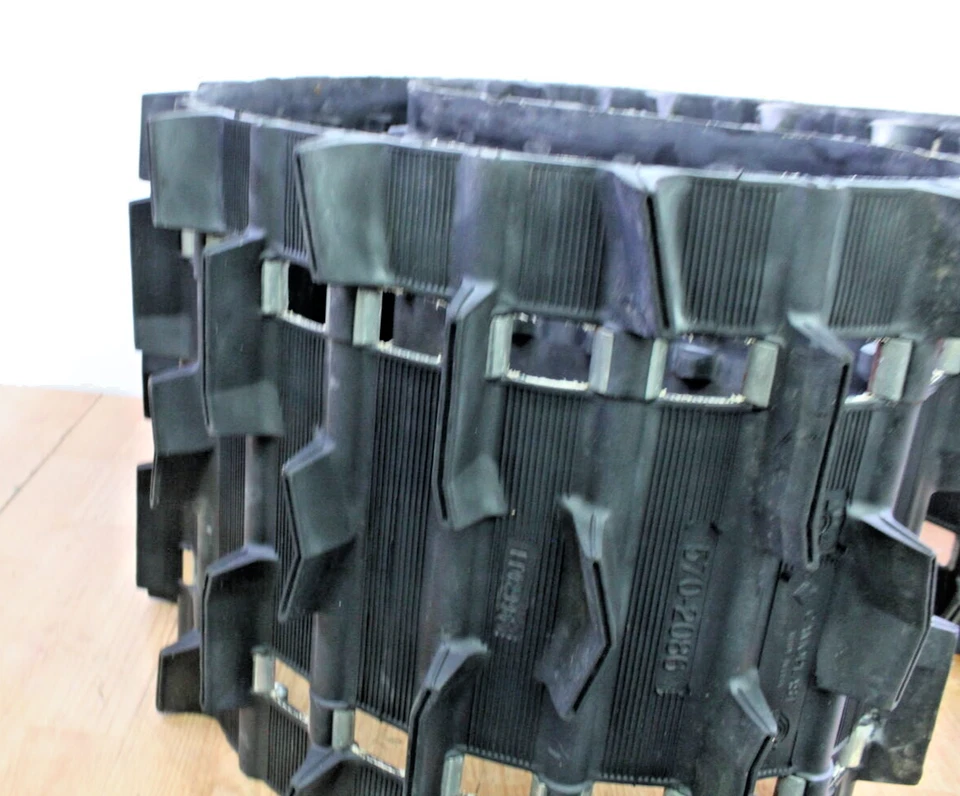 Ski-Doo Summit 670 1997 pista 136 x 15 x 1,5/2,52 Foto 3 de 4