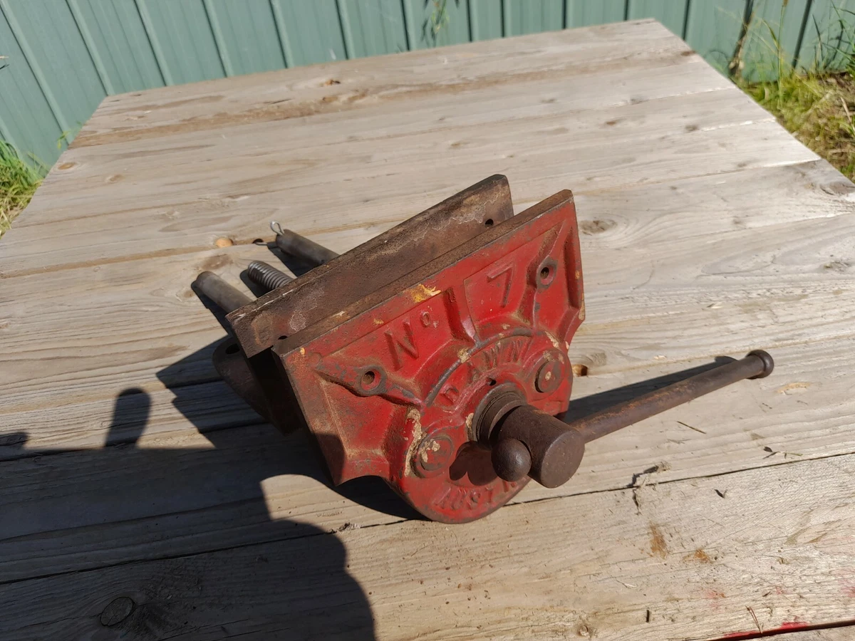 Vintage Dawn No. 7 woodworkers vice made in Australia