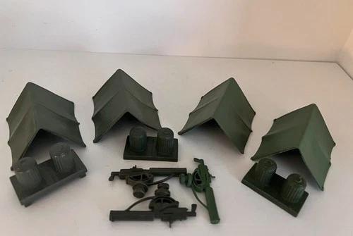 MARX ARMY TRAINING CENTER ACCS - LOT of 10 - PUP TENTS, TRASH CANS & MORE LOOK