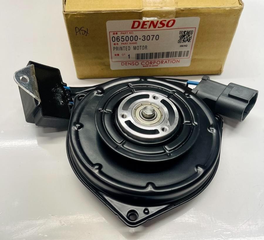 065000-3070 For Honda CR-V Civic AC Cooling Fan Blower Motor Denso Genuine