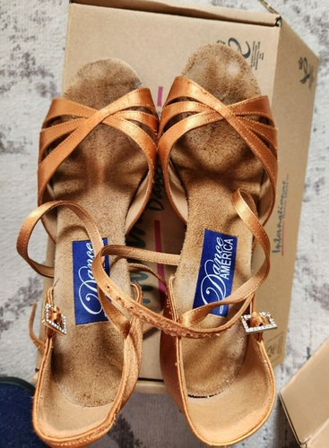 Latin or Rhythm Ballroom Dance Shoes, Dance America, Phoenix Style, Size 8