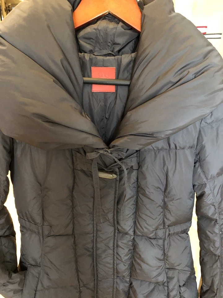 Abrigo acolchado gris Saks Fifth Avenue para mujer con cuello de gran tamaño talla 4, pequeño Foto 3 de 4