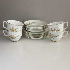 Pall Mall 15 Stück Bone China Teetassen, Untertassen & Beilagenteller 22kt Gold vergoldet