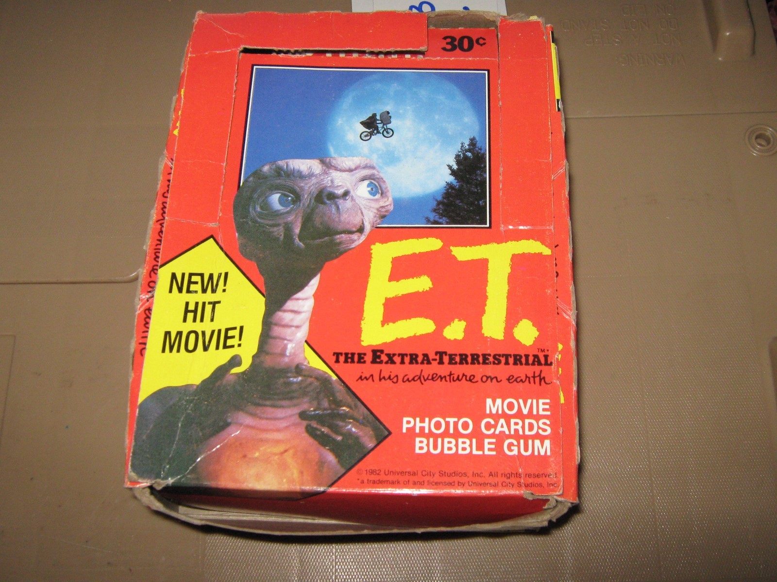E.T. Trading Cards , Topps , 1982 , 187 plus 10 Extra Terrestrial