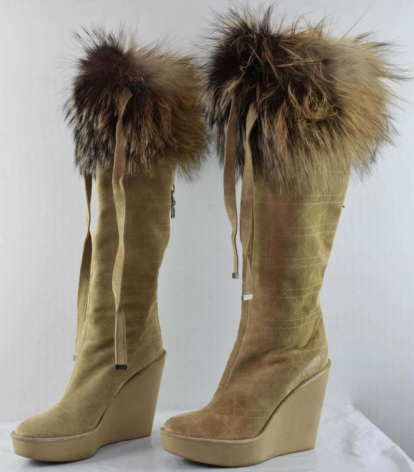 Chaussures à talons Dior compensées hautes en cuir daim et fourrure renard pointure 35,5   5,5 États Unis comme neuves