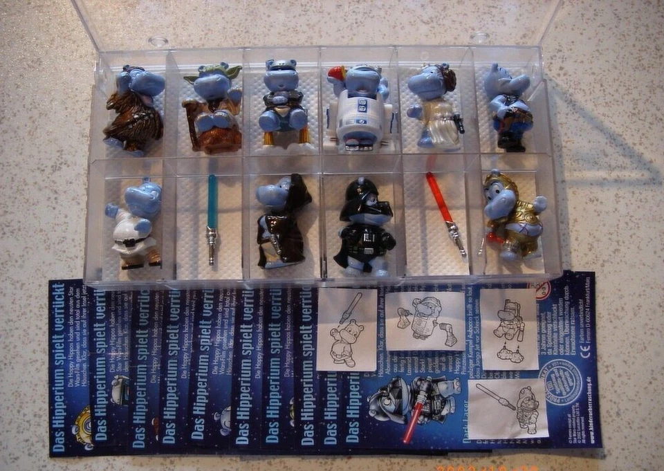Satz "Das Hipperium spielt verrückt" 2002 mit allen 10 BPZ und 4 ZBA in Box - Bild 1 von 1