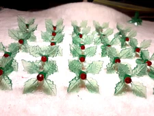 25 Green Holly Poinsettia with Red mini Pins for Ceramic Christmas Tree