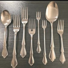 Oneida Silver Chateau Oneidacraft Stainless Flatware Bundle 8 Piece Set