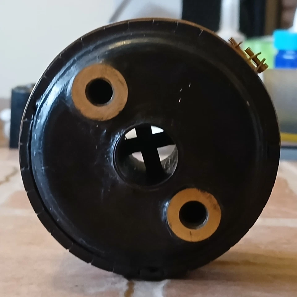 LIVE STEAM BOILER VERTICAL WOOD CLAD BRASS BANDED 1/4 x 40 this INLET / OUTLET - Image 4 of 4