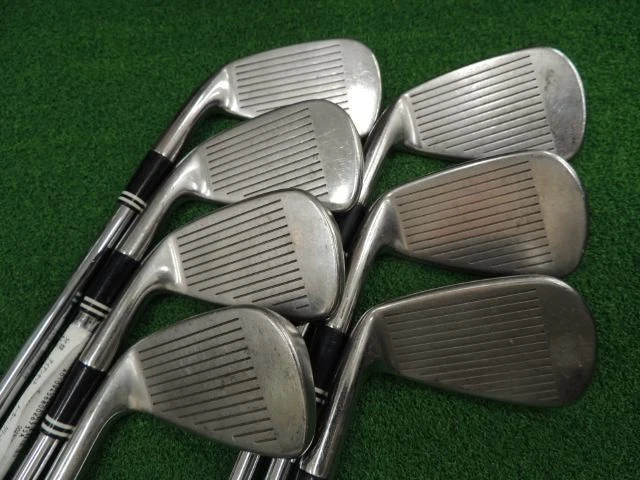 Cleveland Iron Set CG7 TOUR 4.5.6.7.8.9.P Dynamic Gold Flex S300 - Image 2 of 4