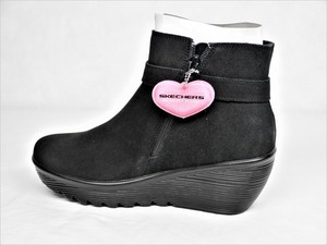 skechers wedge boots parallel