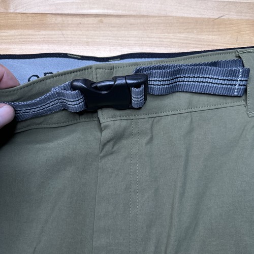 Orvis Voyager Herren Trek Shorts CARGO Olive Camo GÜRTEL GR. 42 NEU - Bild 5 von 9