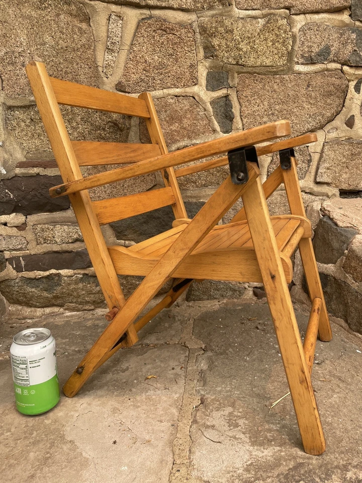 Vintage Child’s Wood Chair Folding Deck Lawn Beach Mid Century Modern 1950-60's - Image 3 of 4