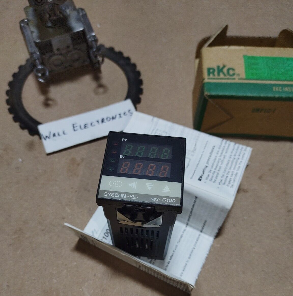 RKC C100FJA3-M*AN Temperature Controller ZK-852 41002899 =New In