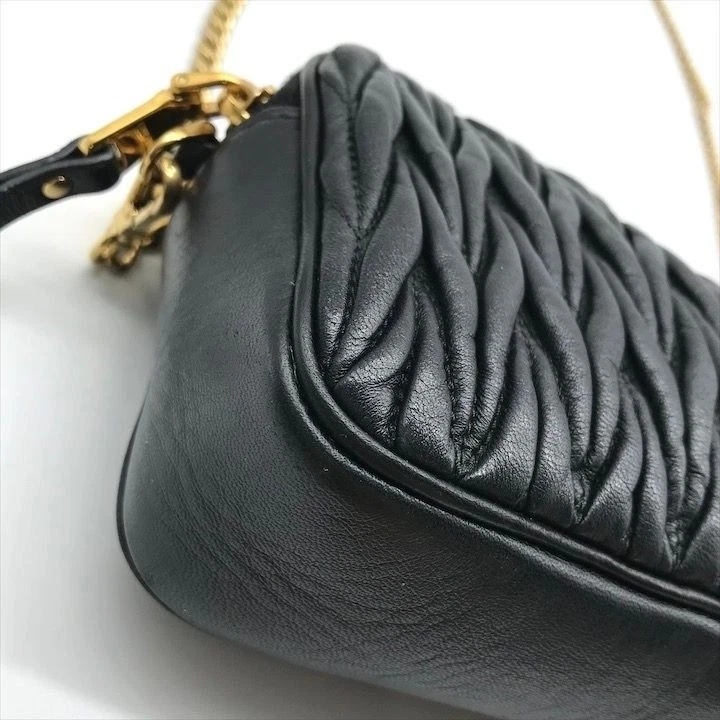 Borsa a tracolla MIU MIU Matelasse tracolla catena logo pelle nera USATA originale #S2290