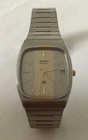 SEIKO SQ 8222-5130 Mens Vintage Watch Quartz with Date