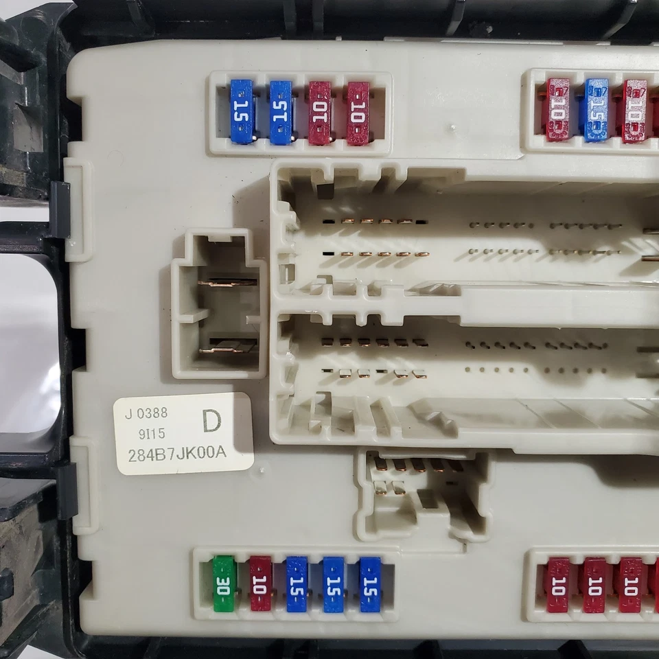 07-11 INFINITI G35/G37/EX35 IPDM Power Supply Control Module IPDM OEM 284B7JK00A - Image 4 of 4