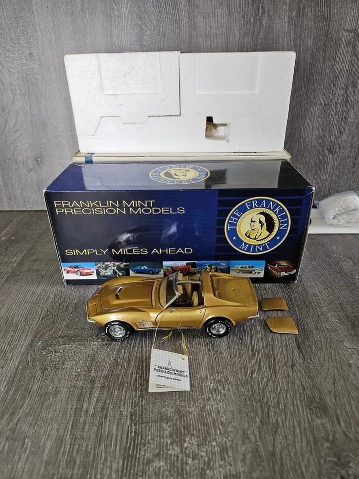 Franklin Mint Precision Models 1971 L56 Corvette Gold 1.24 литая копия автомобиля - Изображение 2 из 4