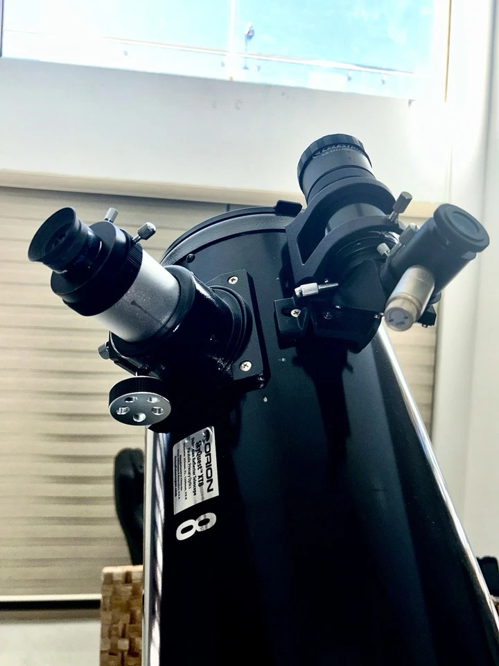 Orion SkyQuest XT8 Classic Dobsonian Telescope - Image 3 of 4