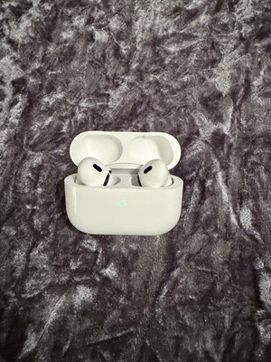 Apple AirPods Pro 2nd Generation with MagSafe Charging Case - Clean - No Tips