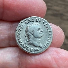 ROMAN. TITUS (79-81 A.D). SILVER DENARIUS. SCARCE.