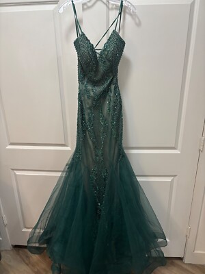 Dave & Johnny evening prom dress size 4-6(S) with flexible top straps to adjust 