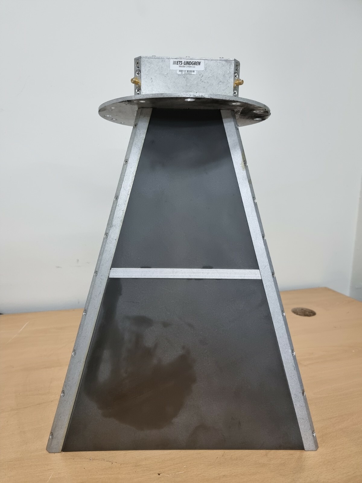 ETS-LINDGREN 3164-03 : Diagonal Dual Polarized Horns 6GHz (6625)