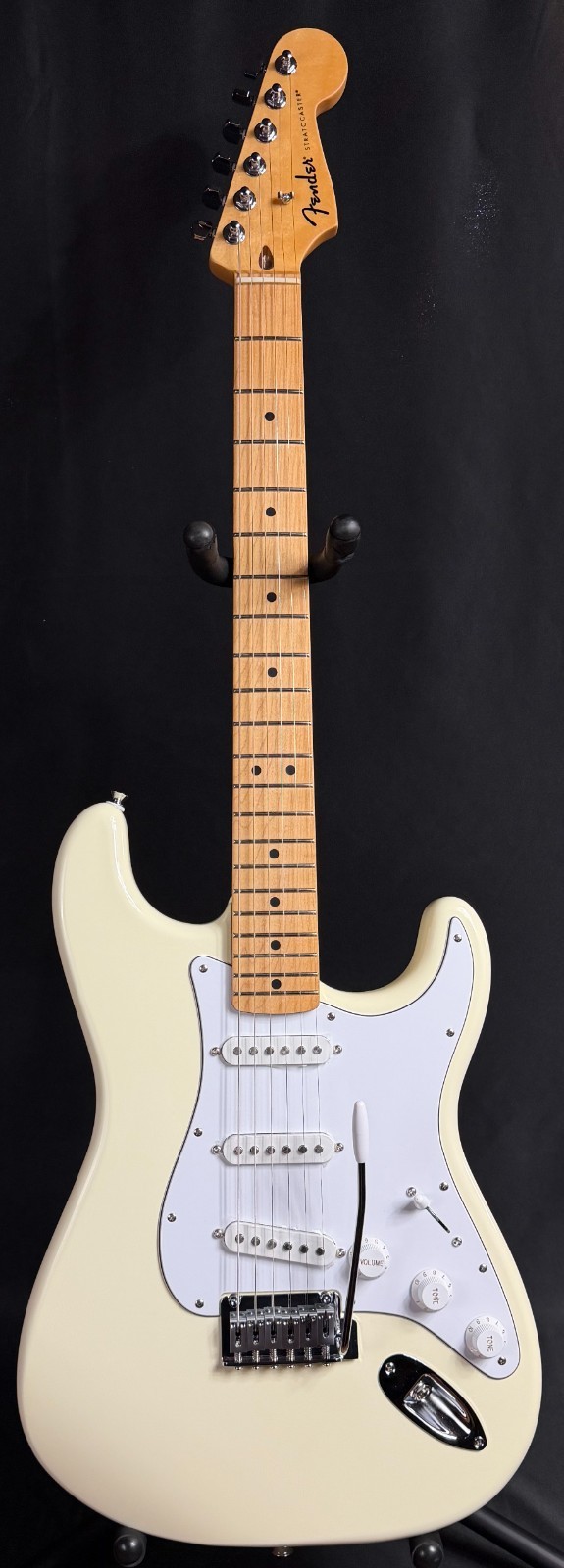 Fender Standard Stratocaster (2025) Electric Guitar Olympic White Finish (937)