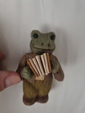 very rare Vintage Wikker Ratten Paper Frog Figurine