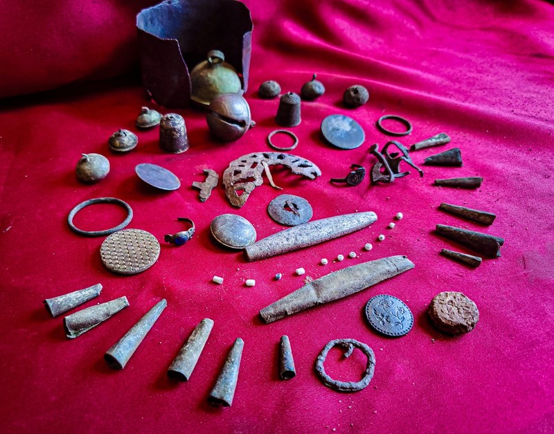1700s Fur Trade ~ Adornments