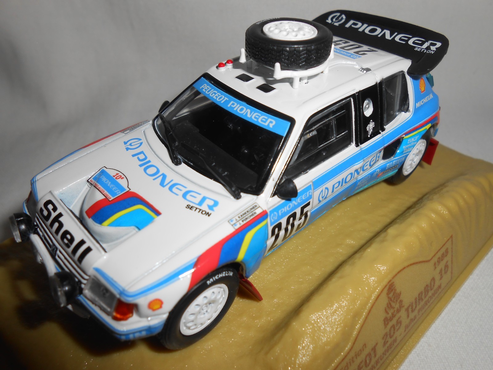 Peugeot 205 Turbo 16 N°205 Paris-Dakar 1988 Idée Cadeau Collection