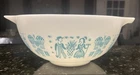 VTG Pyrex Amish Butterprint Cinderella Mixing Bowl White Turquoise 2-1/2 QT #443