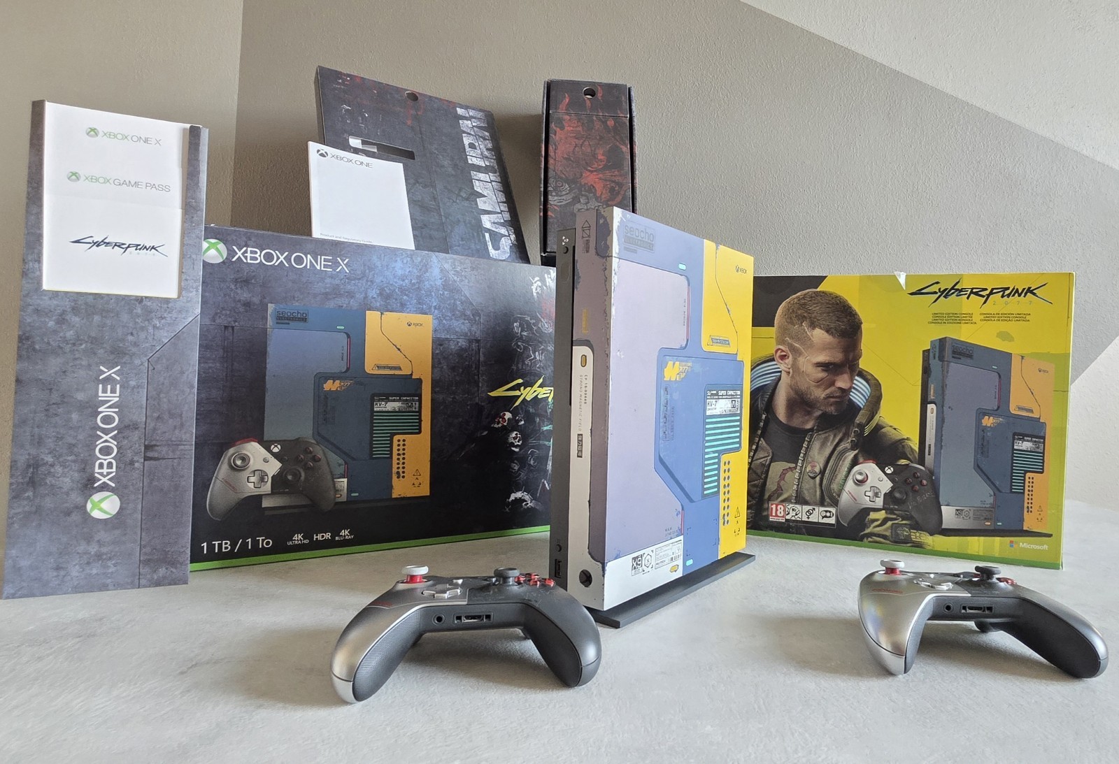 Microsoft Xbox One X 1TB Console ,Cyberpunk 2077 Limited Edition Bundle