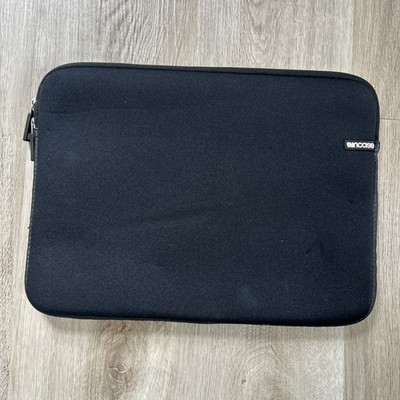 Incase Facet Laptop Sleeve for 16'' MacBook Pro Black Zip Weather Resistant Case