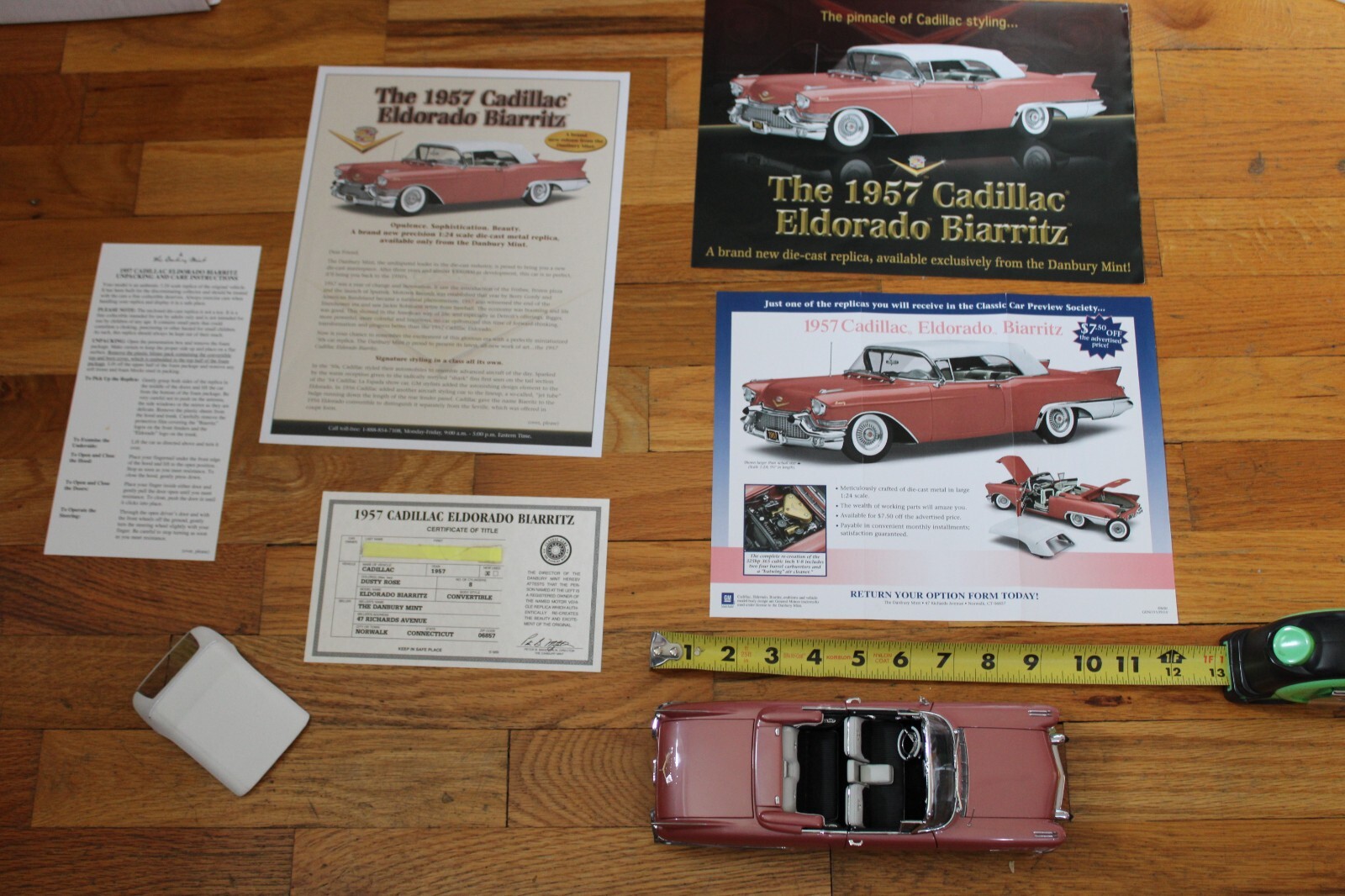 Danbury mint 1957 Cadillac Eldorado Biarritz Convertible  - Model Car Diecast