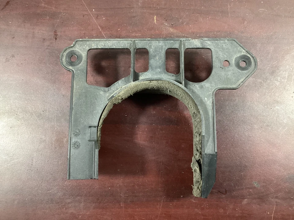 Cubierta del eje delantero derecho AUDI A4 2009-2016 8K0863188B OEM. Foto 4 de 4