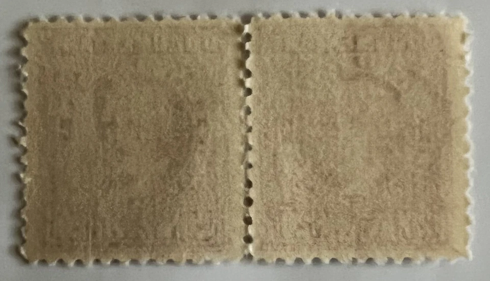 US DOCUMENTARY “REDS” 20C STAMPS PAIR MINT MNH OG - Image 2 of 2