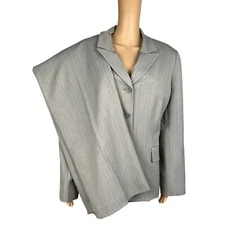 Collections For Le Suit Polyester Rayon Pant Suit Size 18 Gray Striped 2PC