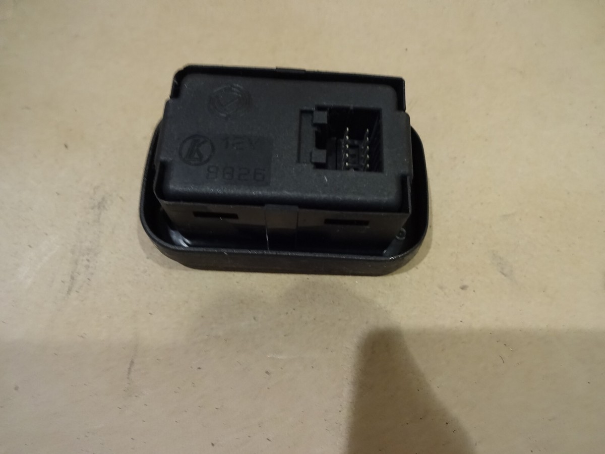 Maserati 4200 Coupe, Spyder - Mirror Adjustment Switch P/N