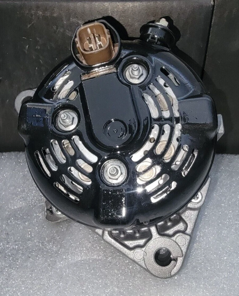 Toyota Land Cruiser V8 4.7L Alt 130 Amps "2006-2007" /OEM/RemanBy/RR_Alternators - Image 2 of 4