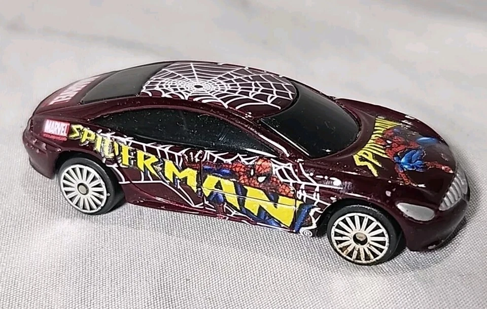 2002 Maisto Marvel 2000 Buick Lacrosse Spider-Man Purple 1:64 Diecast 3" Toy Car - Image 2 of 4