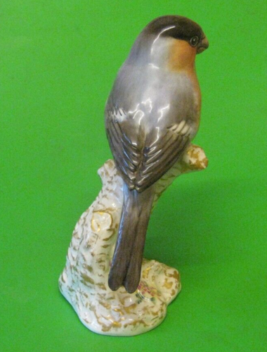 Vintage Royal Worcester Bird Figure BULLFINCH on Stump 2662 - Picture 4 of 6
