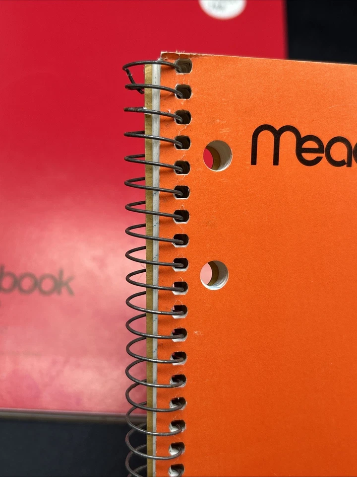 LOTE de Cuadernos Mead De Colección La Espiral 70 Hojas Universitarias/Amplias Un Tema Años 70’s/80’s Foto 3 de 4