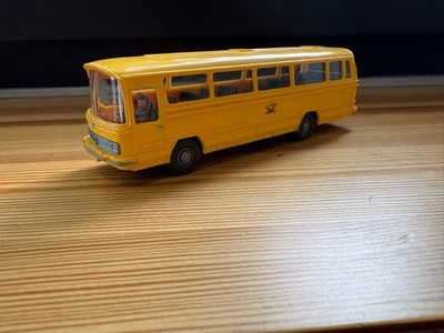 Wiking Mercedes-Benz O 302 Postbus im Maßstab 1:87 #99/2
