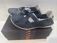 Bernie Mev New York Navy Shimmer Shoes Size 39 US 8 NIB BM10