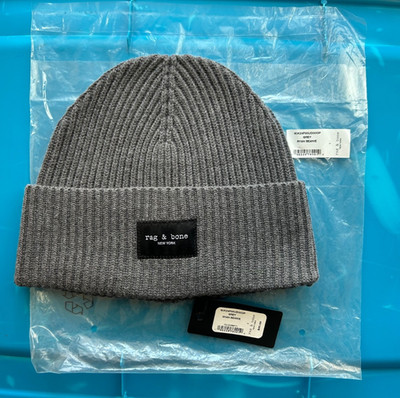 Rag & Bone Ryan Beanie Gray - NWT. (One Size).