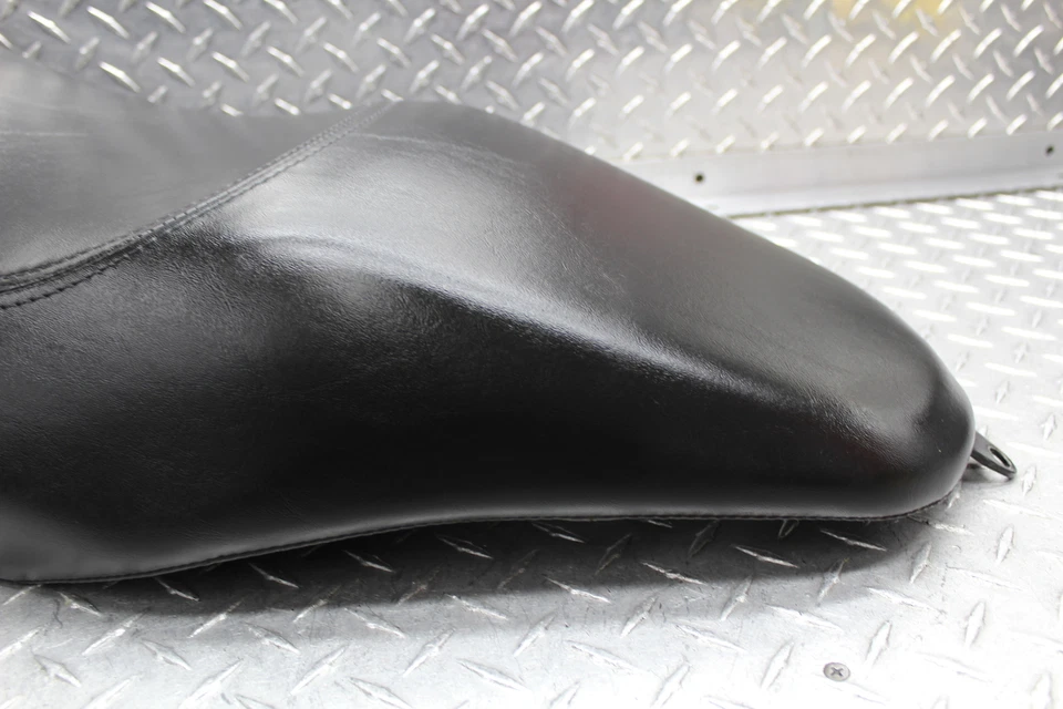 SELA DE ASSENTO DIANTEIRO 2015 HARLEY-DAVIDSON STREET 750 XG750 - Imagem 3 de 4