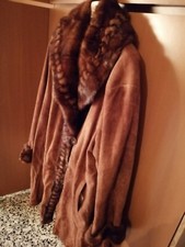 Vendo Cappotto Di Renna con Bordi collo E bordo Maniche in Visone usato...
