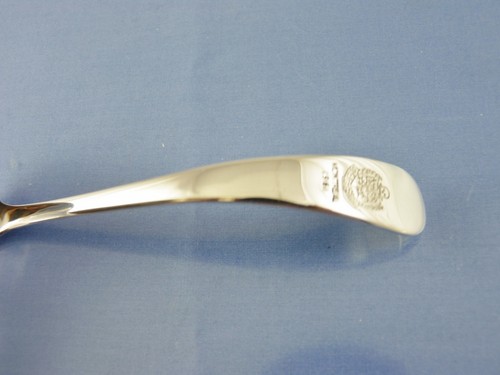 OLD ENGLISH CRESTED SKULL MONTREAL CREAM LADLE with spout by EV SHEFFIELD 1960 - Picture 2 of 5