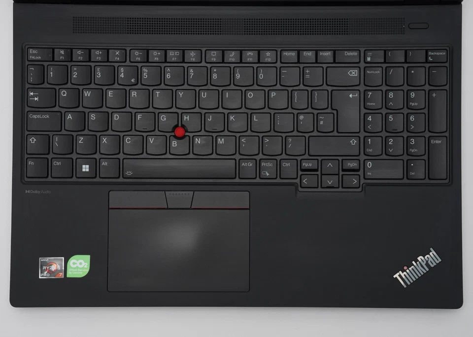 Lenovo ThinkPad P16v G1 · Ryzen 7 PRO 7840HS · 32GB · 1TB, photo 4 of 5